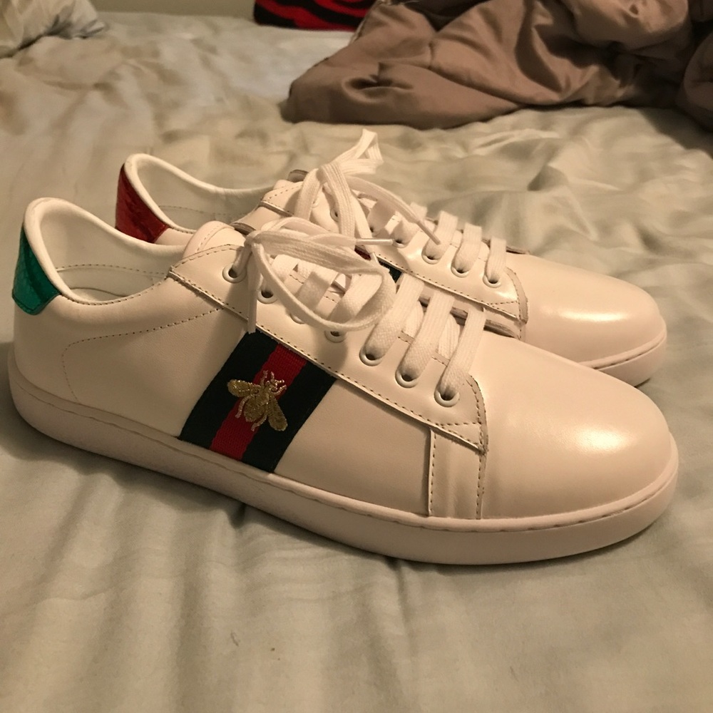 Gucci ace bee leather shoes